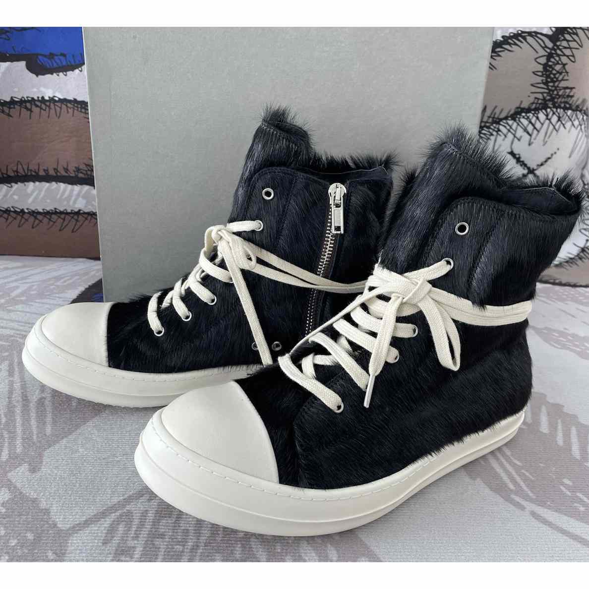 Rick Owens High Top Sneakers In Black - EUR FASHION