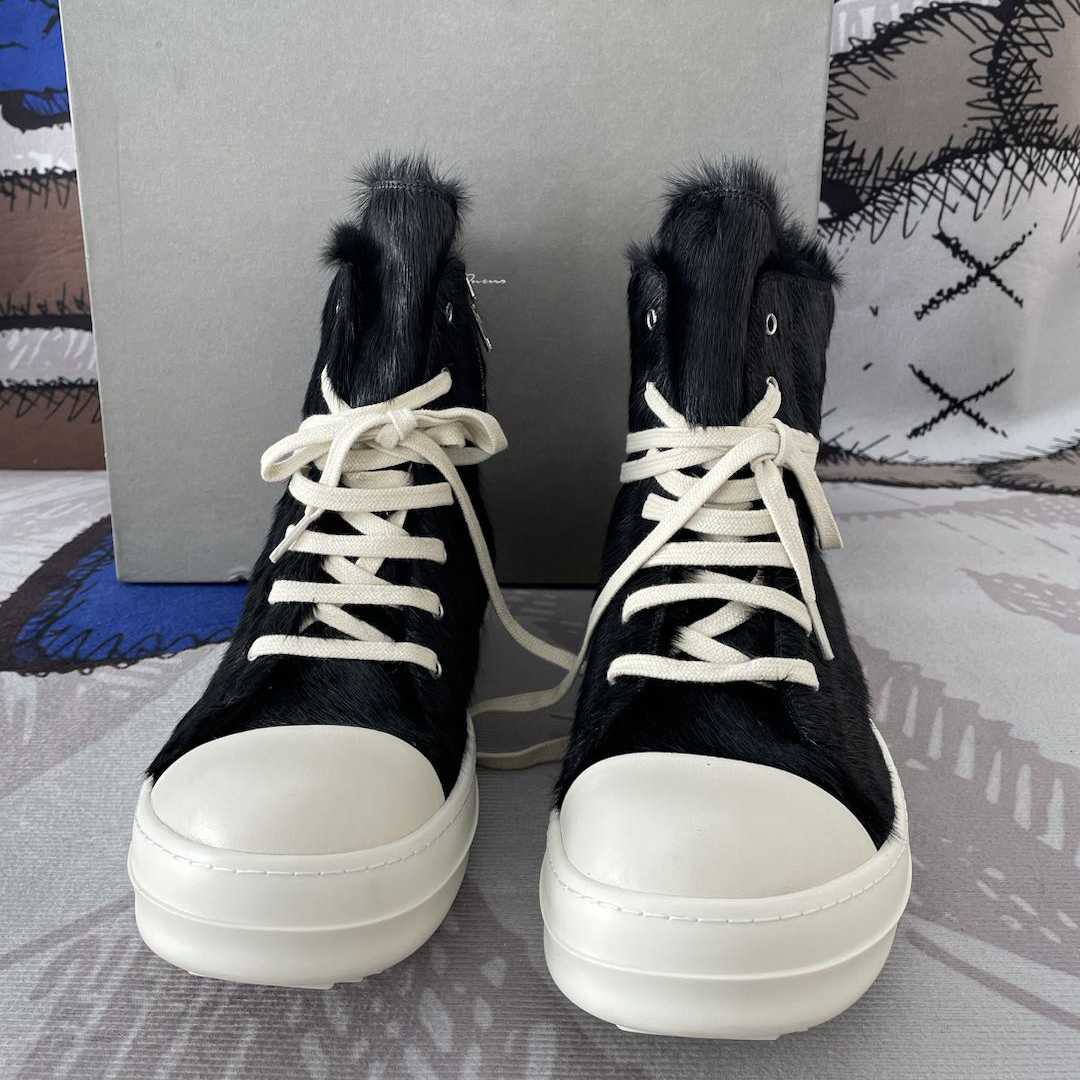 Rick Owens High Top Sneakers In Black - EUR FASHION