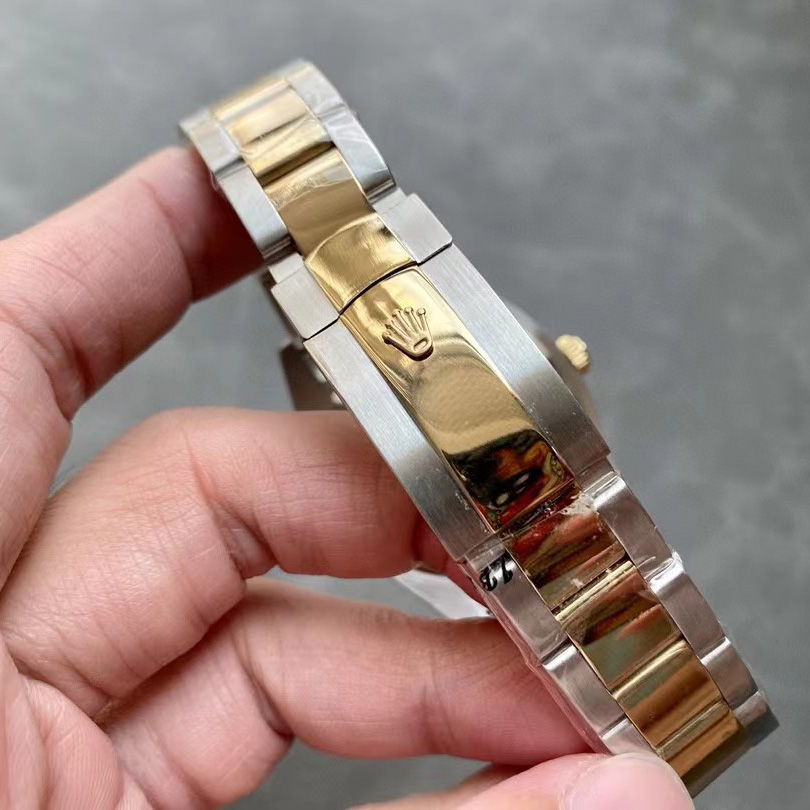 Rolex Watch  - EUR FASHION