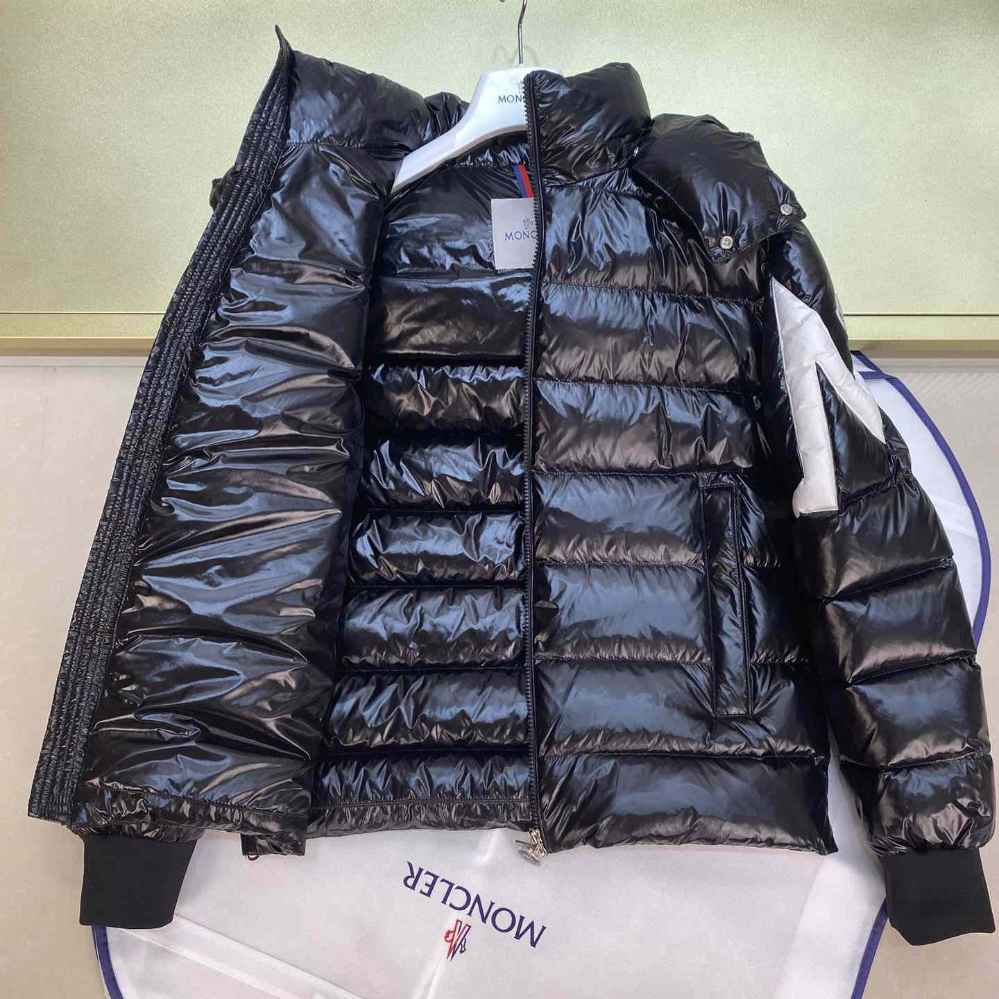 Moncler Corydale Short Down Jacket - EUR FASHION