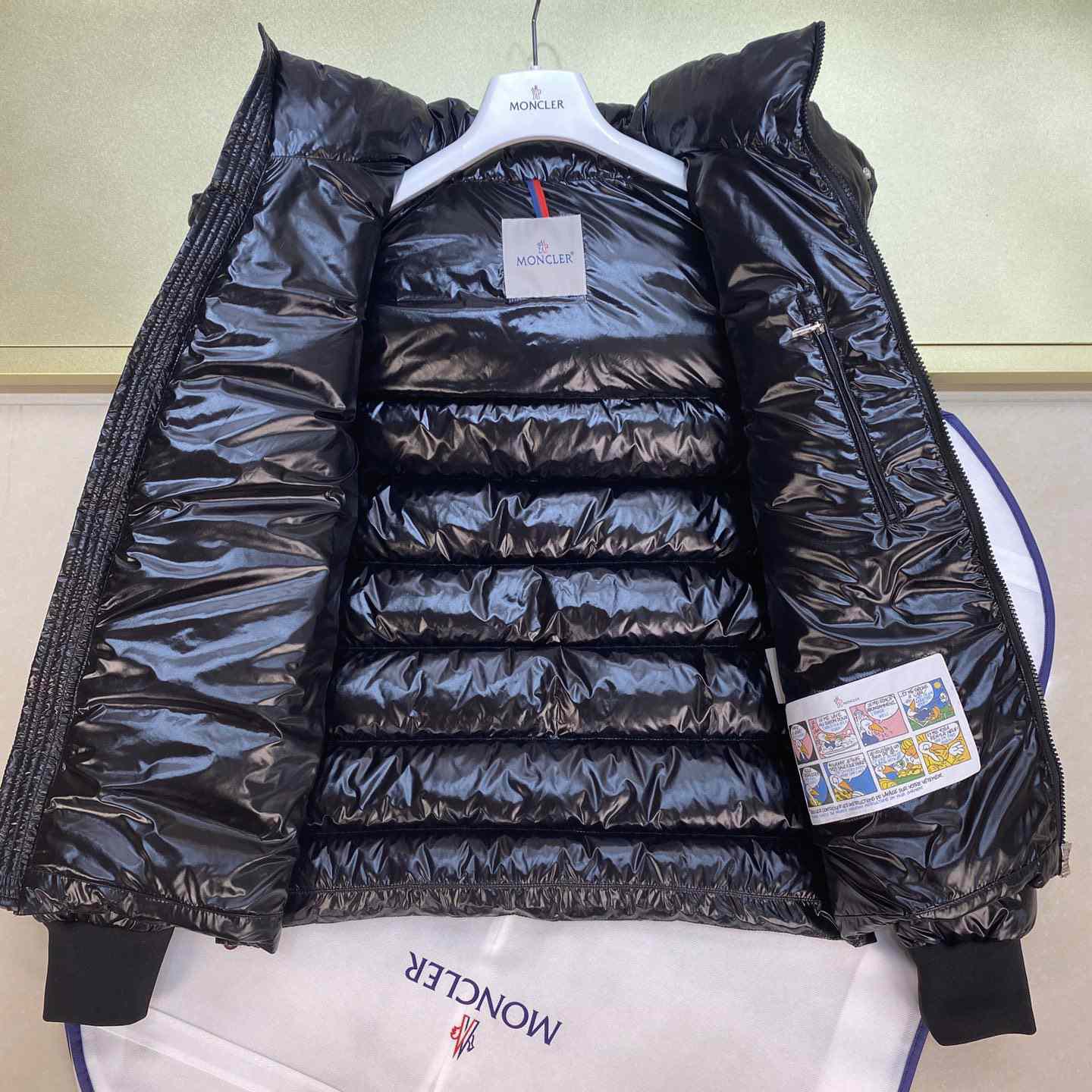 Moncler Corydale Short Down Jacket - EUR FASHION