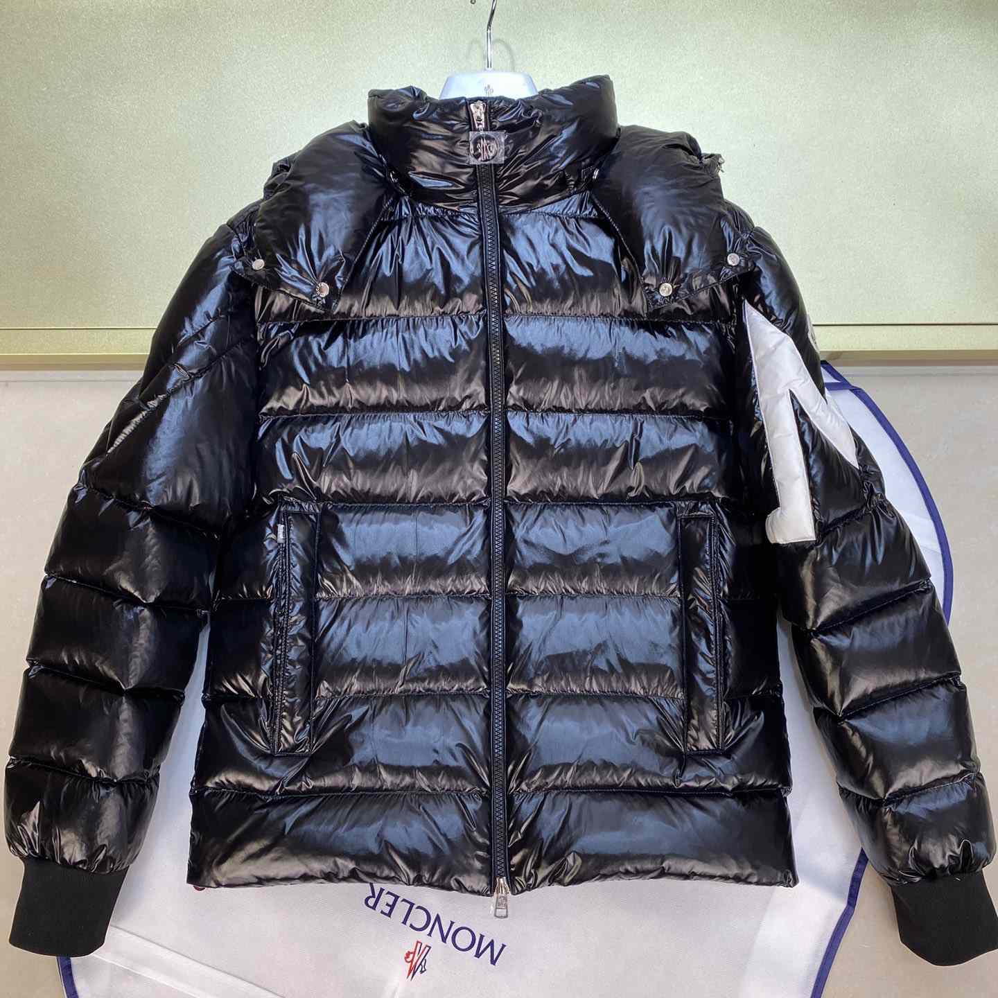 Moncler Corydale Short Down Jacket - EUR FASHION