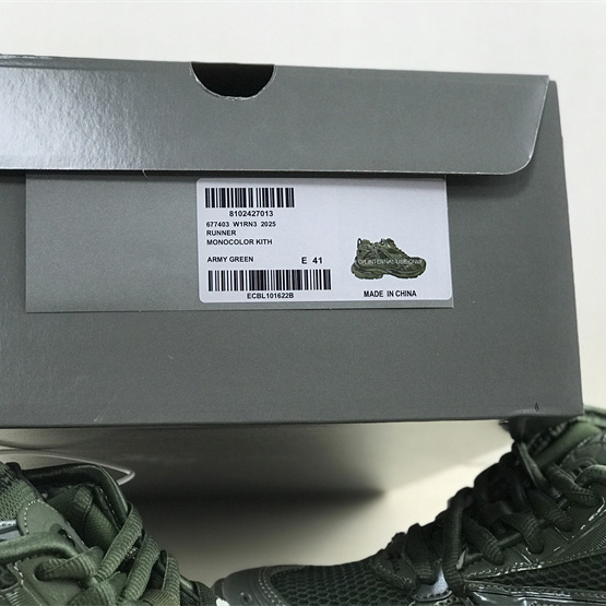 Balenciaga Runner Sneaker In Dark Green Mesh And Nylon - EUR FASHION