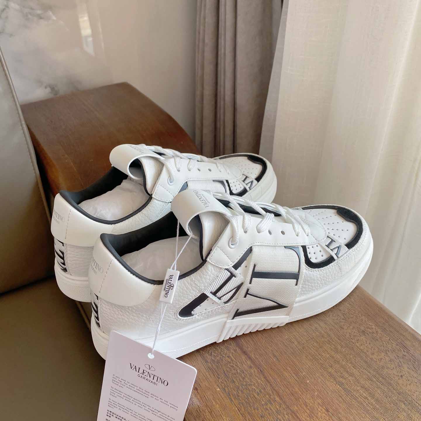 Valenti Low-Top Calfskin Vl7n Sneaker With Bands - EUR FASHION