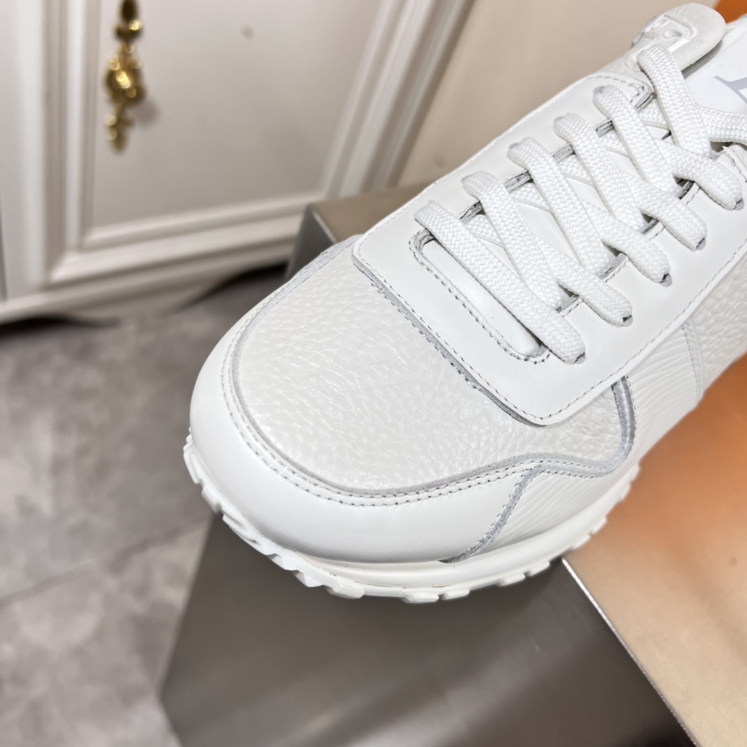 Louis Vuitton Run Away Sneaker      1A9ZK2 - EUR FASHION