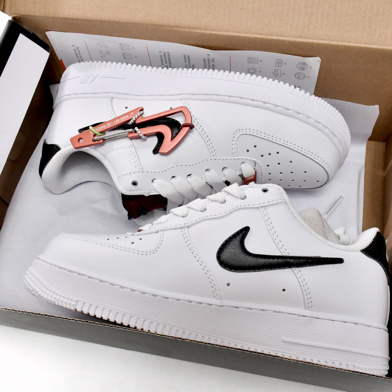 Nike Air Force 1 Low Carabiner Swoosh Sneaker     DH7579-100 - EUR FASHION