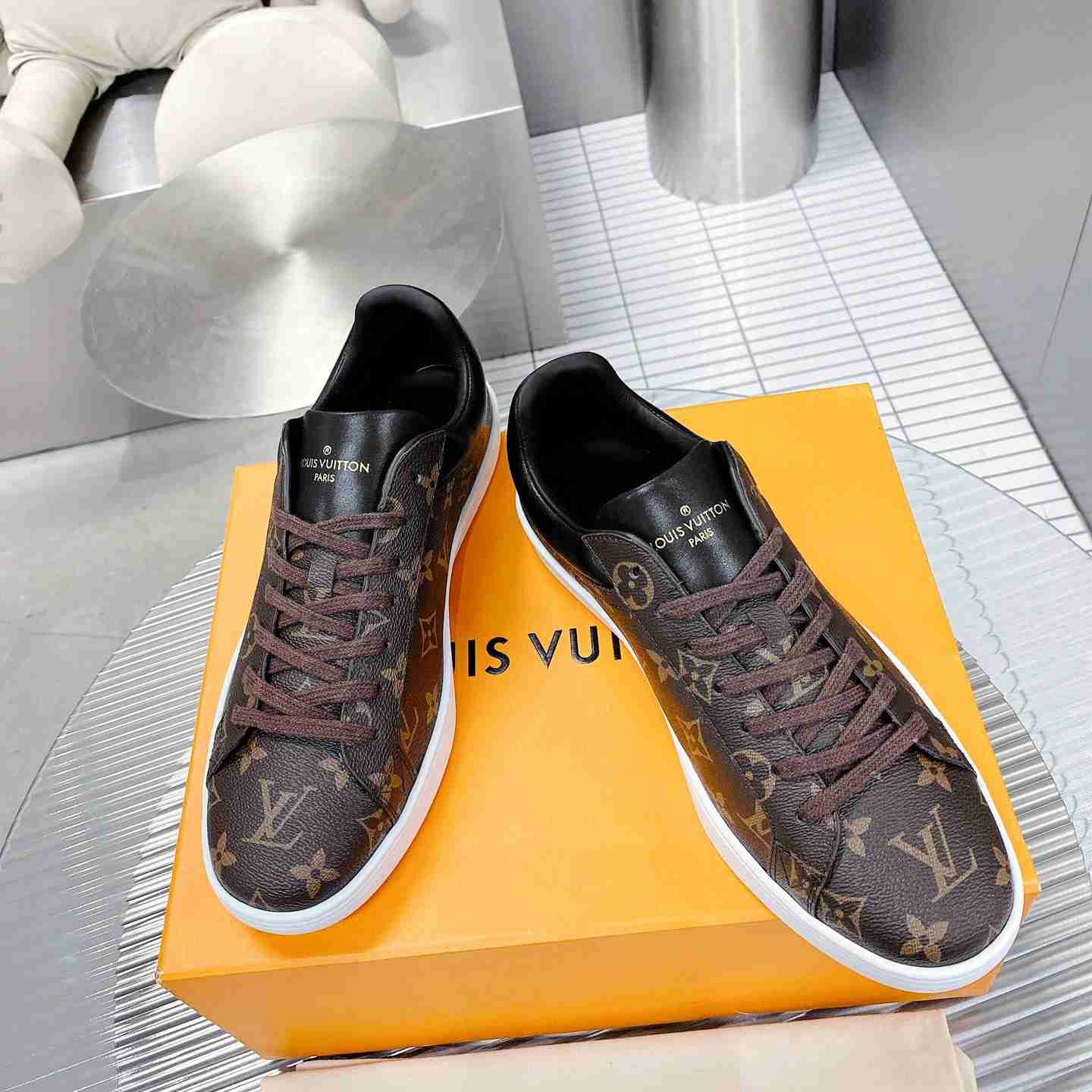 Louis Vuitton Luxembourg Samothrace Sneakers     1A4PAF - EUR FASHION