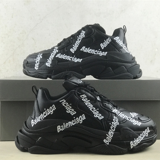 Balenciaga Triple S Logotype Sneaker In Black And White Technical Material - EUR FASHION