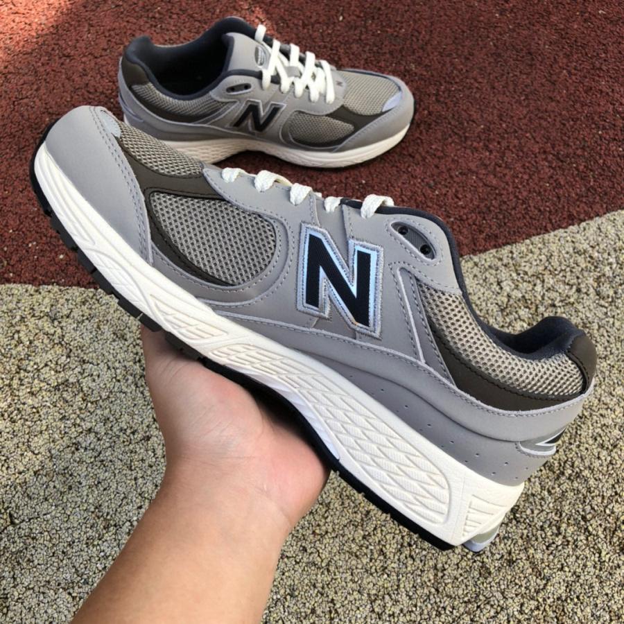New Balance NB2002R Sneakers        M2002RAW - EUR FASHION