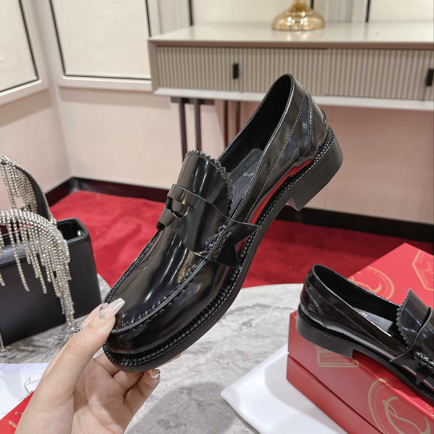 Christian Louboutin Penny Woman Iconic Monana Loafer - EUR FASHION