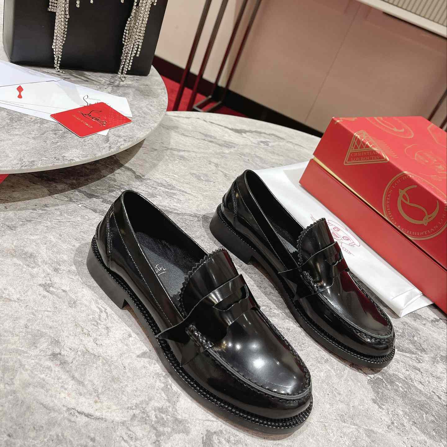 Christian Louboutin Penny Woman Iconic Monana Loafer - EUR FASHION