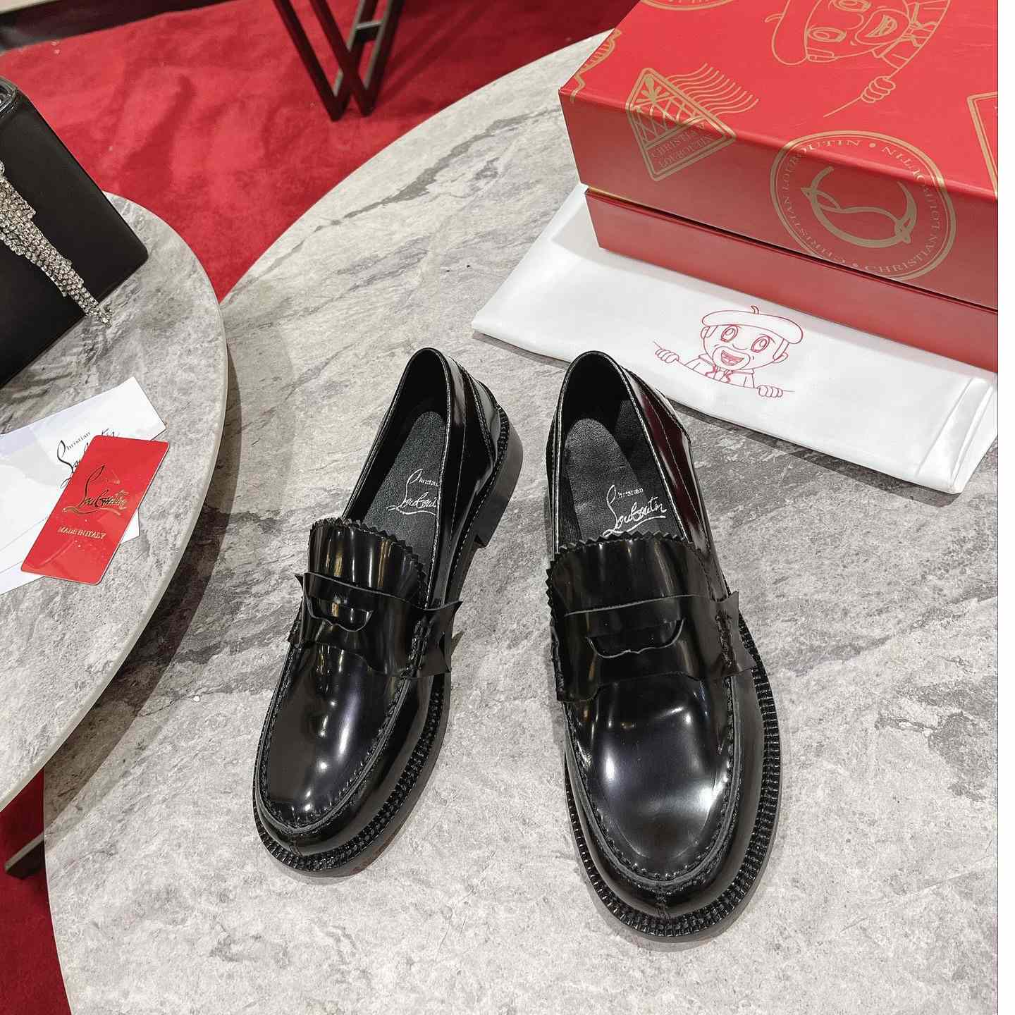 Christian Louboutin Penny Woman Iconic Monana Loafer - EUR FASHION
