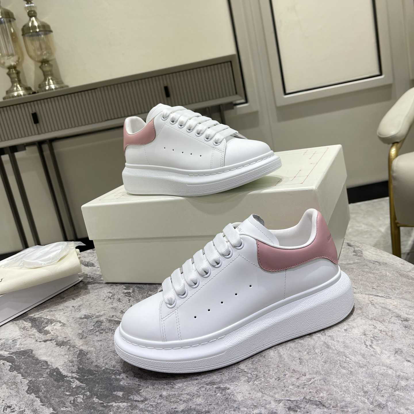Alexander Mqueen Oversized Sneaker In Patchouli - EUR FASHION