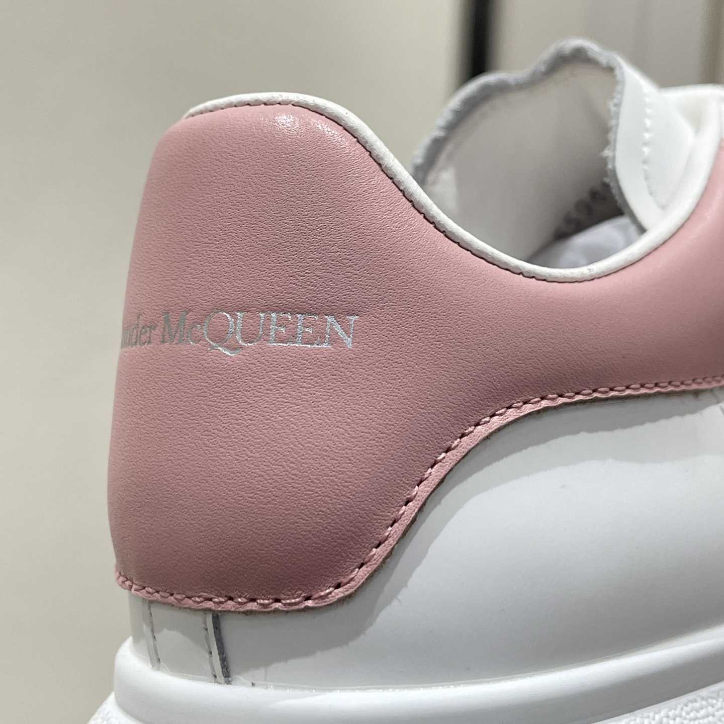 Alexander Mqueen Oversized Sneaker In Patchouli - EUR FASHION