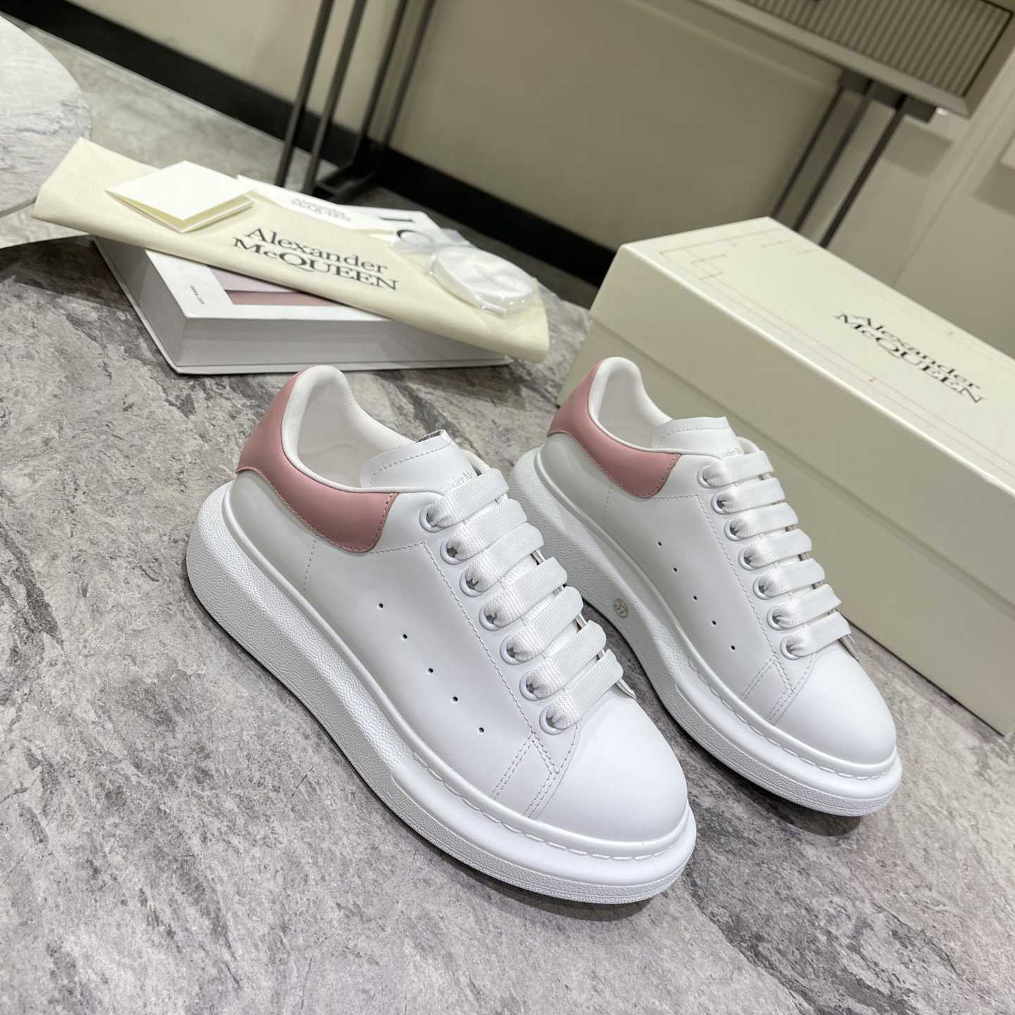 Alexander Mqueen Oversized Sneaker In Patchouli - EUR FASHION