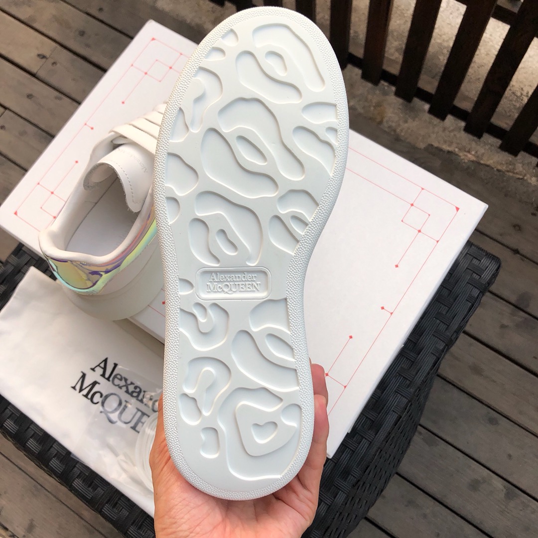 Alexander Mqueen Oversized Sneaker  - EUR FASHION