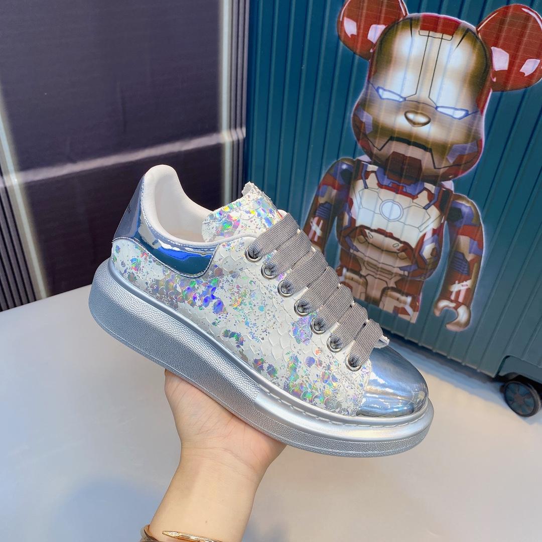 Alexander Mqueen Oversized Sneaker  - EUR FASHION