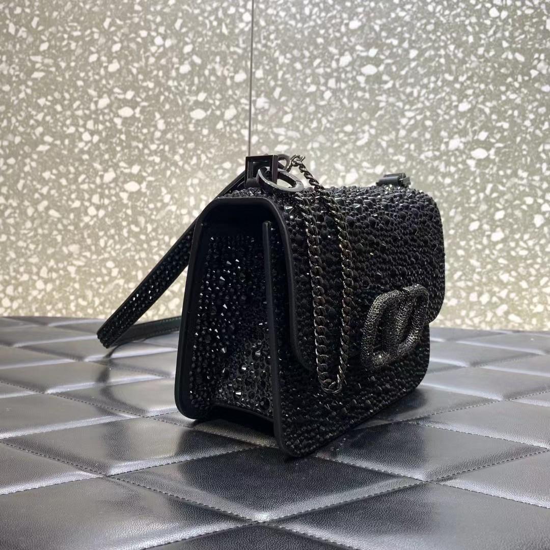Valenti Vlogo Shoulder Bag - EUR FASHION