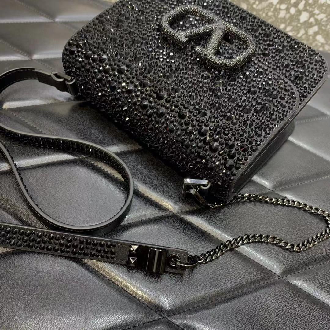 Valenti Vlogo Shoulder Bag - EUR FASHION