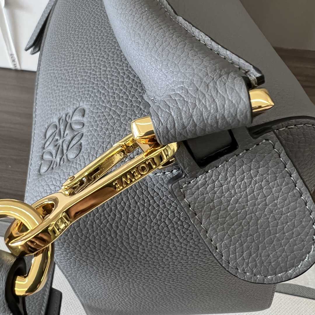 Loewe Puzzle Bag In Classic Calfskin(29-19.5-14cm) - EUR FASHION