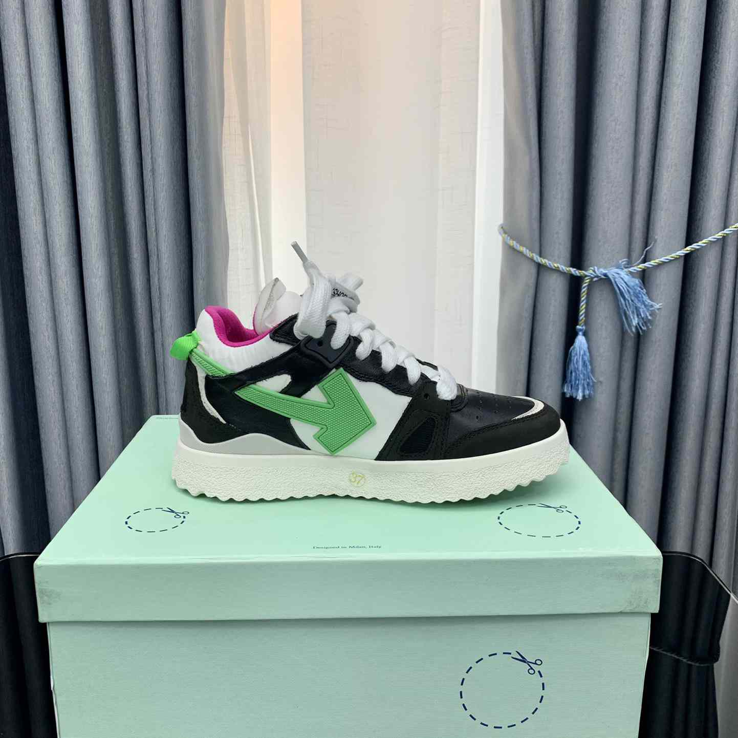 Off White Out Of Office Sneakers  - EUR FASHION