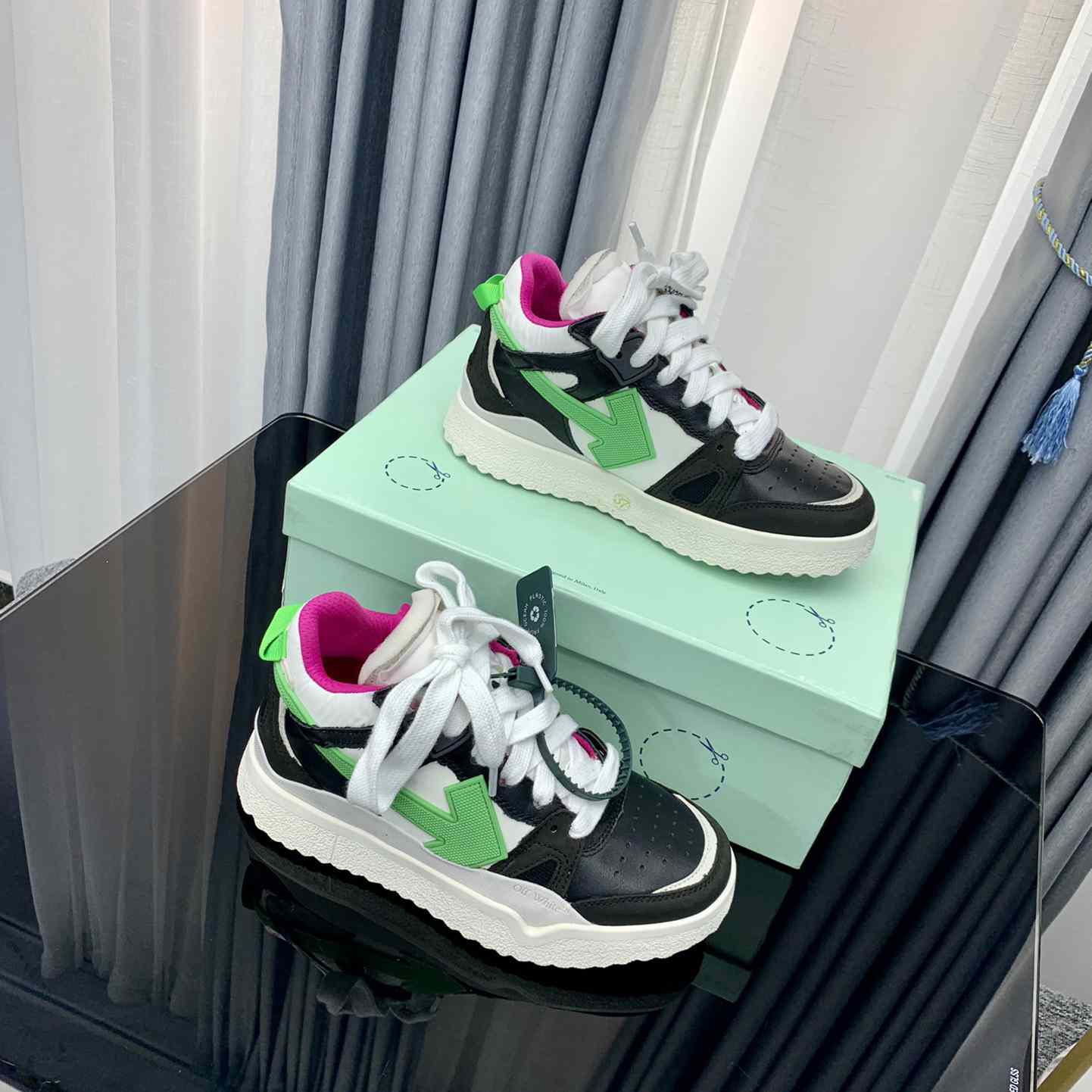 Off White Out Of Office Sneakers  - EUR FASHION