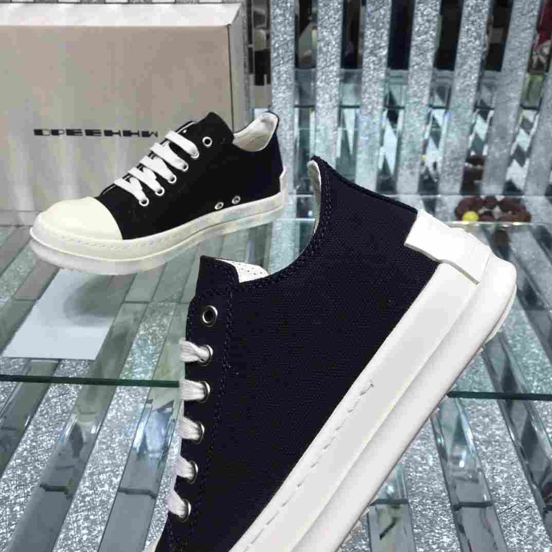 Rick Owens Low-Top Canvas Sneakers - EUR FASHION