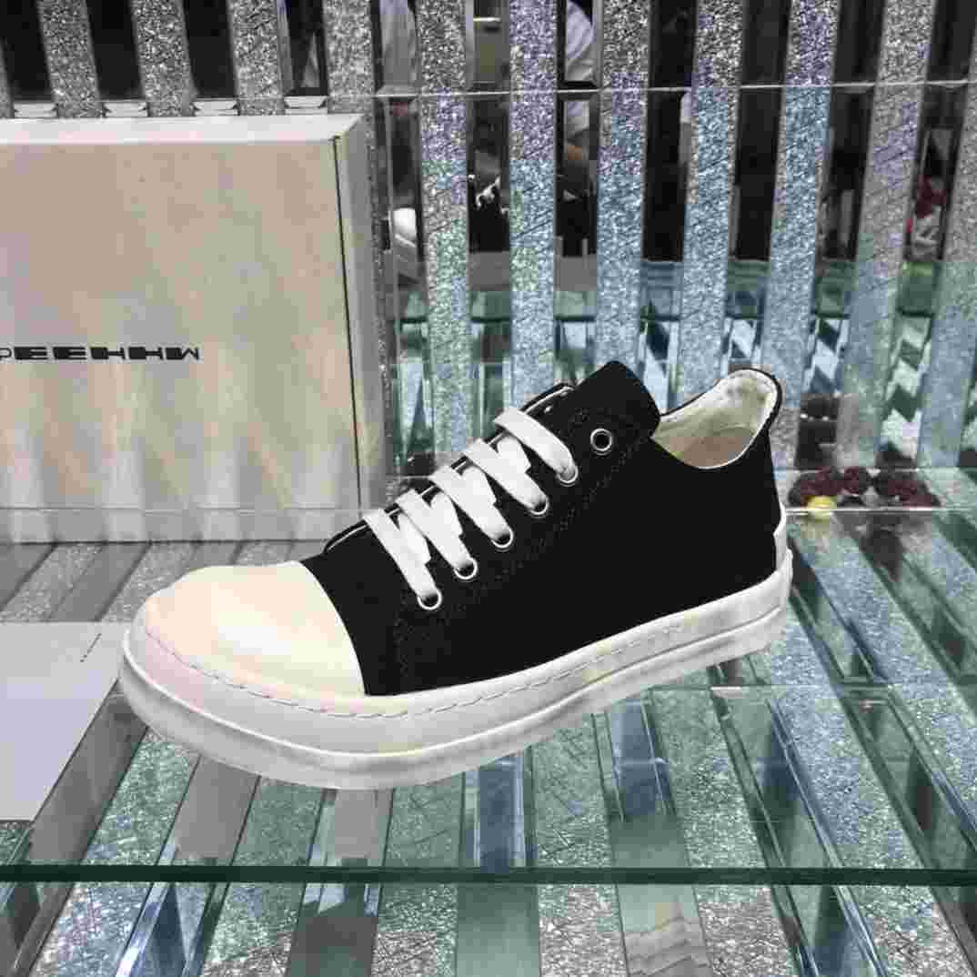Rick Owens Low-Top Canvas Sneakers - EUR FASHION