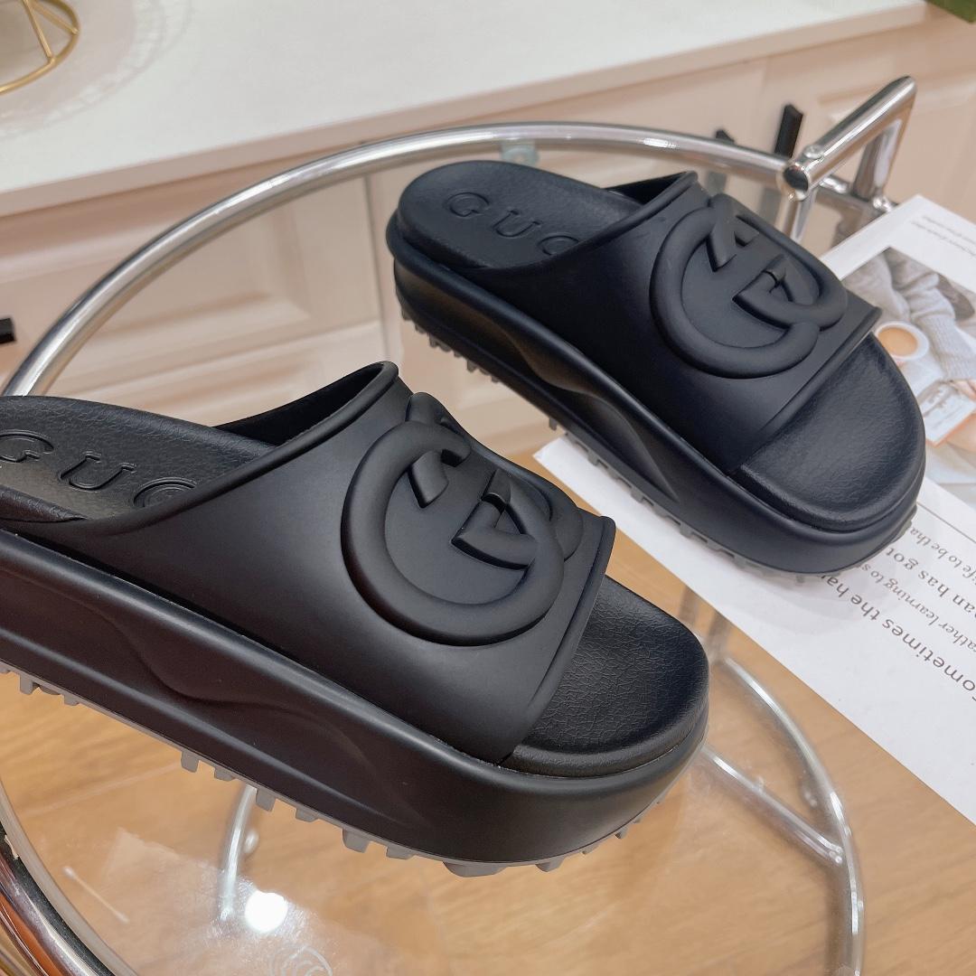 Gucci Women's Slide With Interlocking G - EUR FASHION