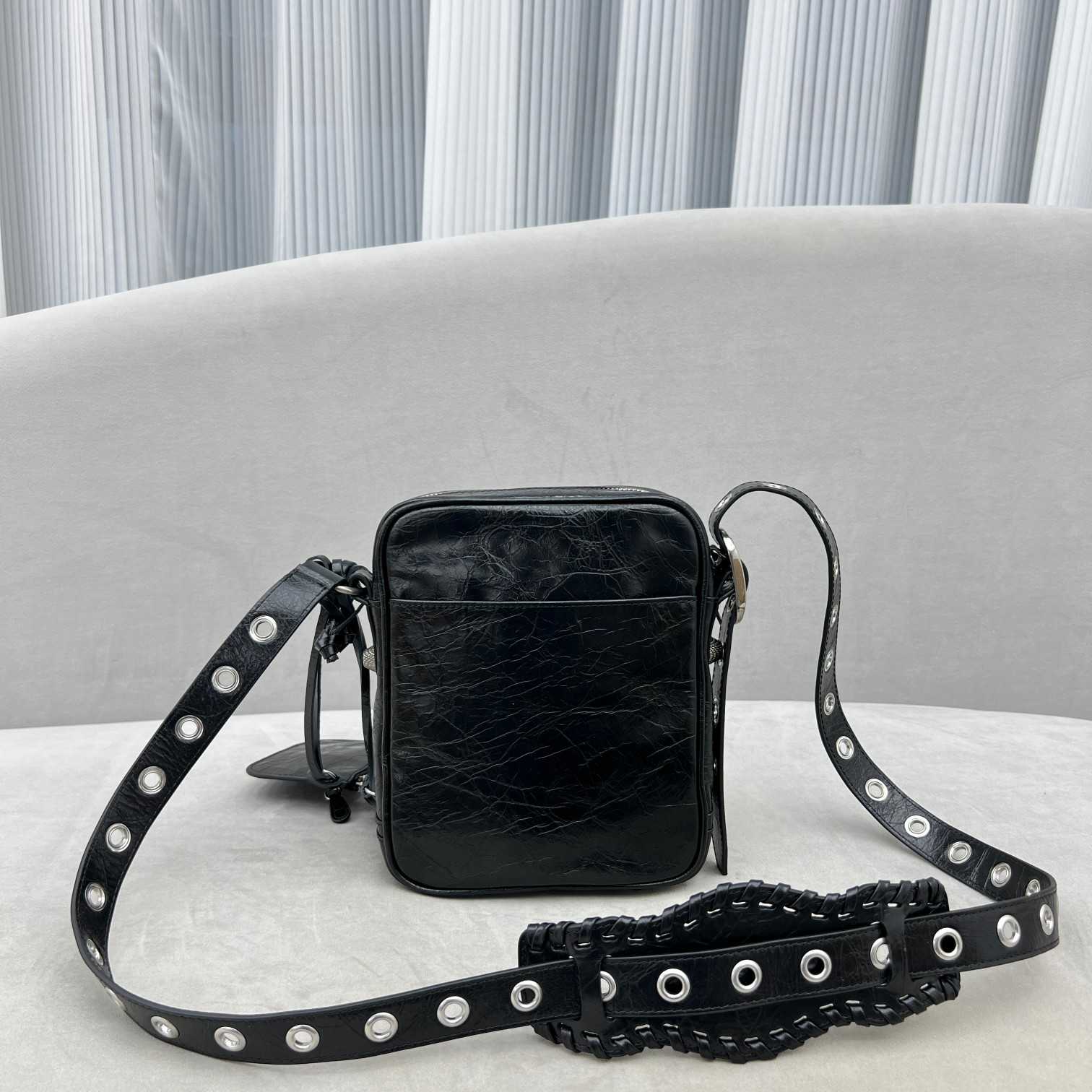 Balenciaga Men's Cagole Men Crossbody Bag In Black(21-17-4.5cm) - EUR FASHION