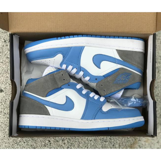 Air Jordan 1 Mid “University Blue” Sneaker    DX9276-100 - EUR FASHION