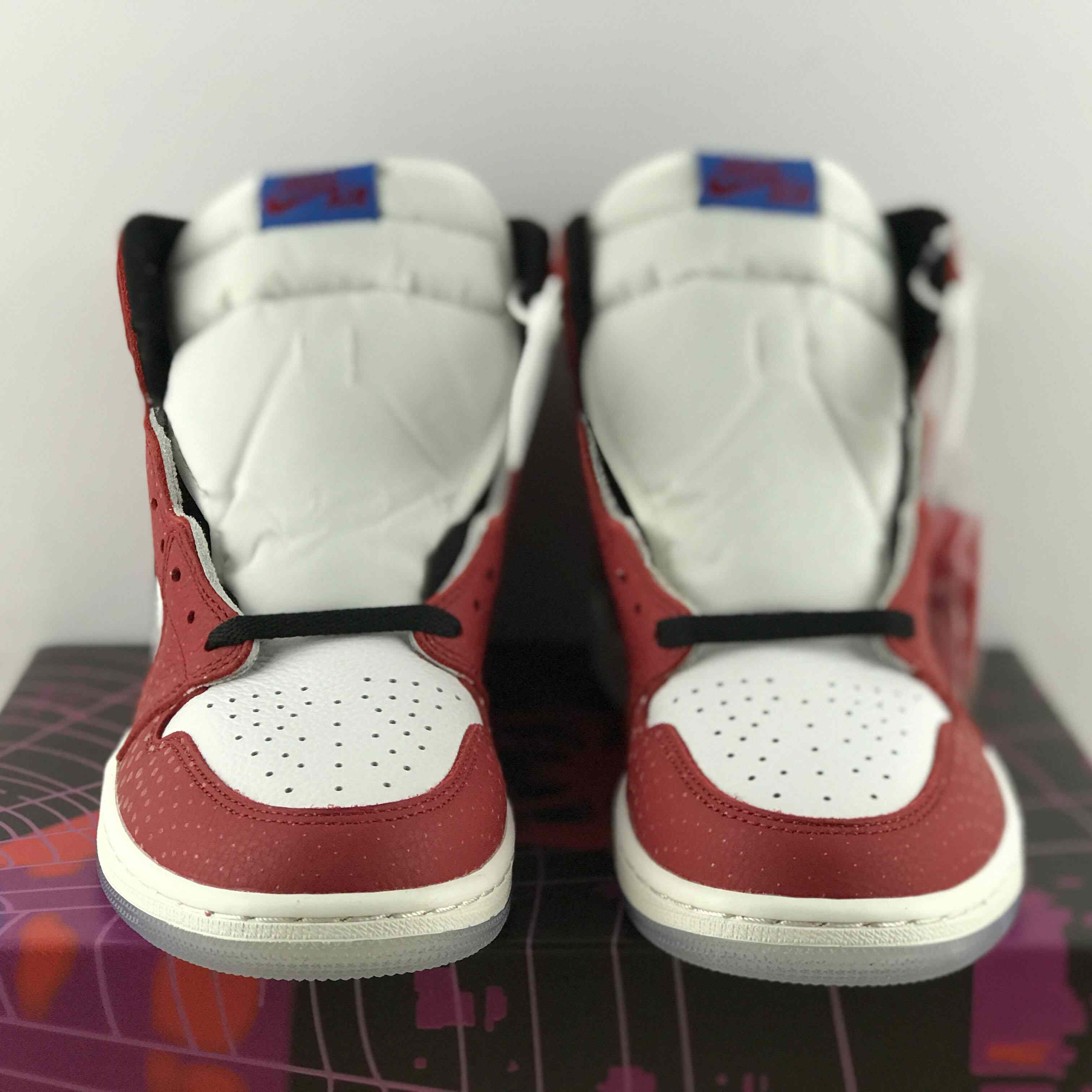 Air Jordan 1 Retro High OG “Origin Story” Sneakers    555088-602 - EUR FASHION