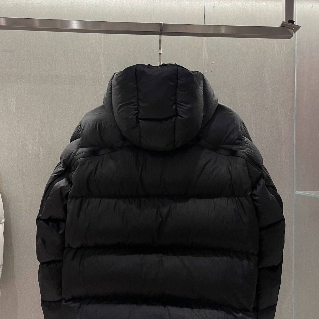 Moncler Short Down Jacket    - EUR FASHION