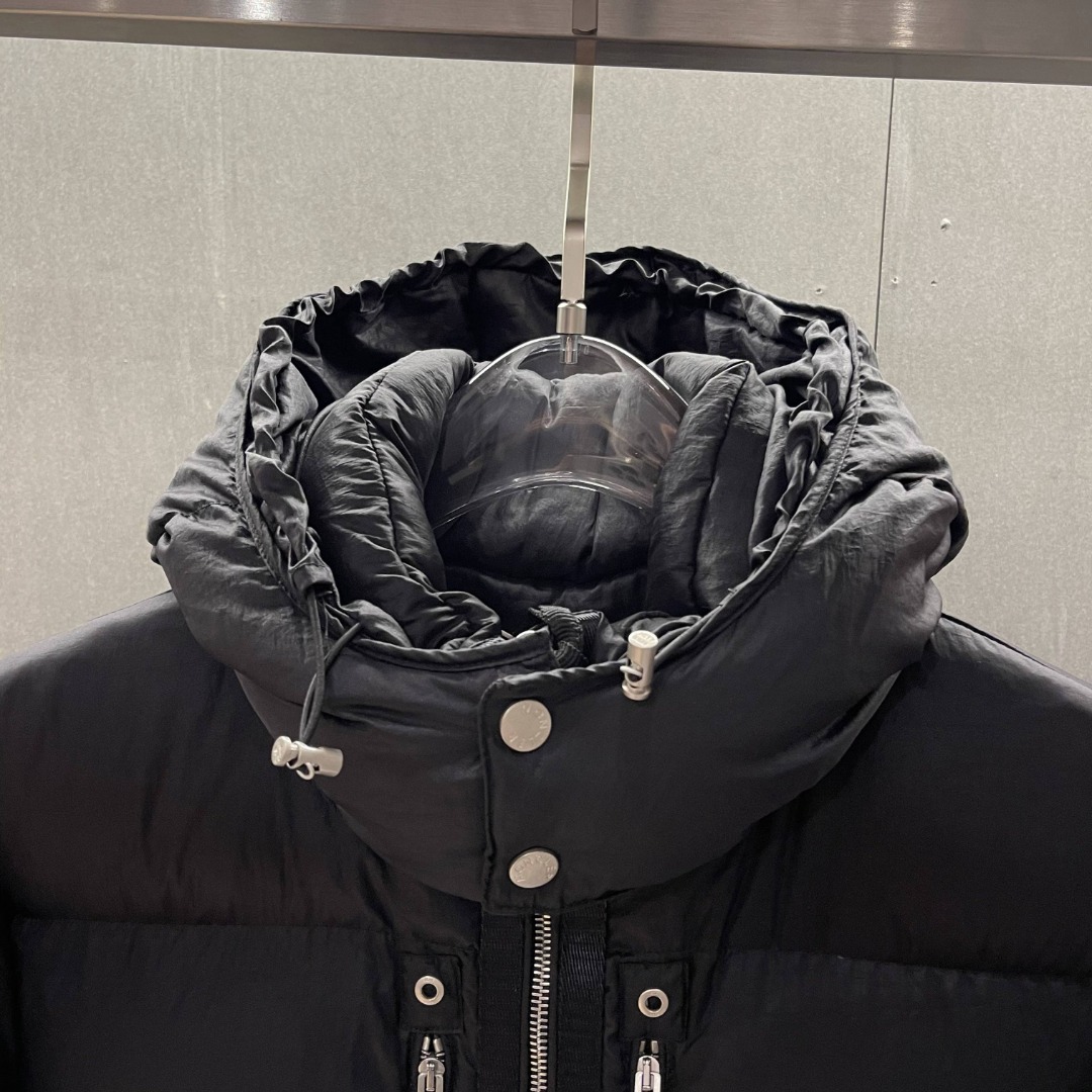 Moncler Short Down Jacket    - EUR FASHION
