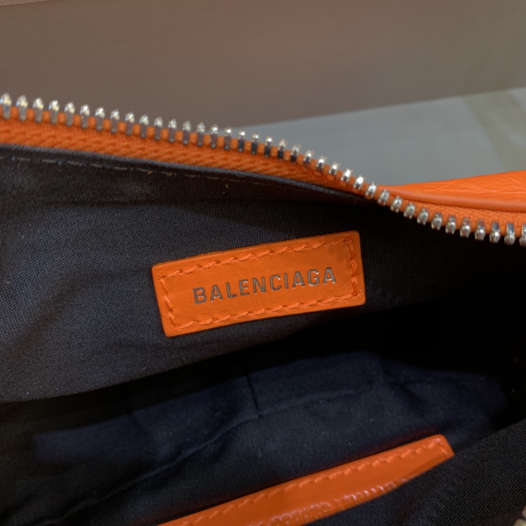 Balenciaga Le Cagole XS Shoulder Bag (26-12-6cm) - EUR FASHION