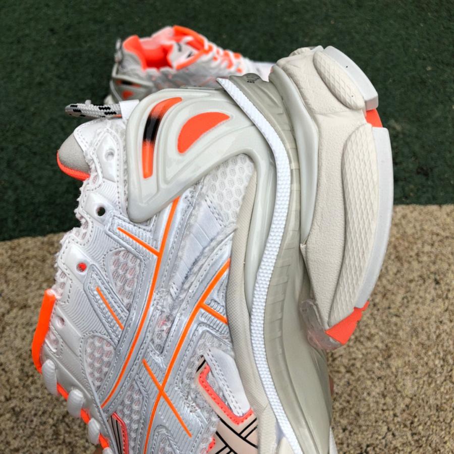 Balenciaga Runner Sneaker In Fluo Orange - EUR FASHION