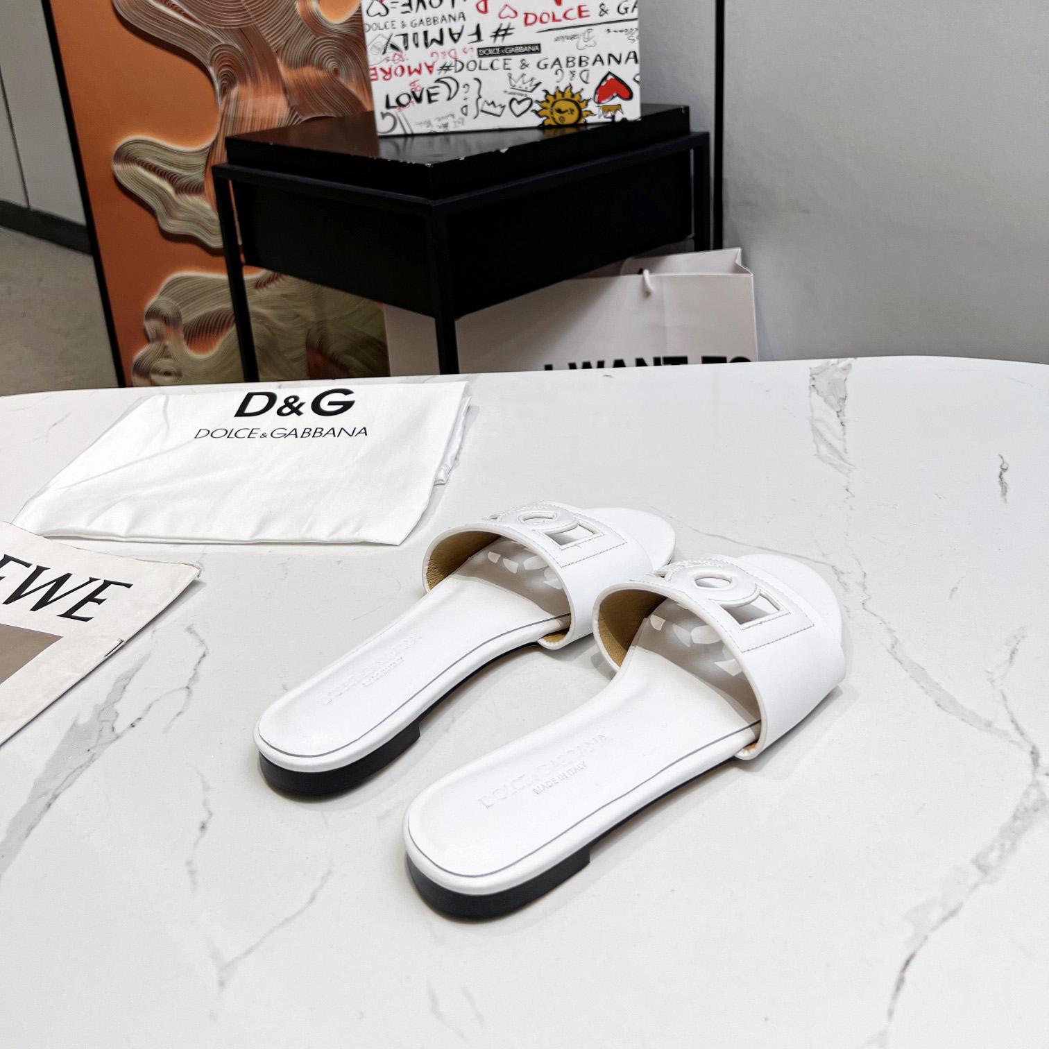 Dolce & Gabbana Calfskin Slides With DG Logo - EUR FASHION