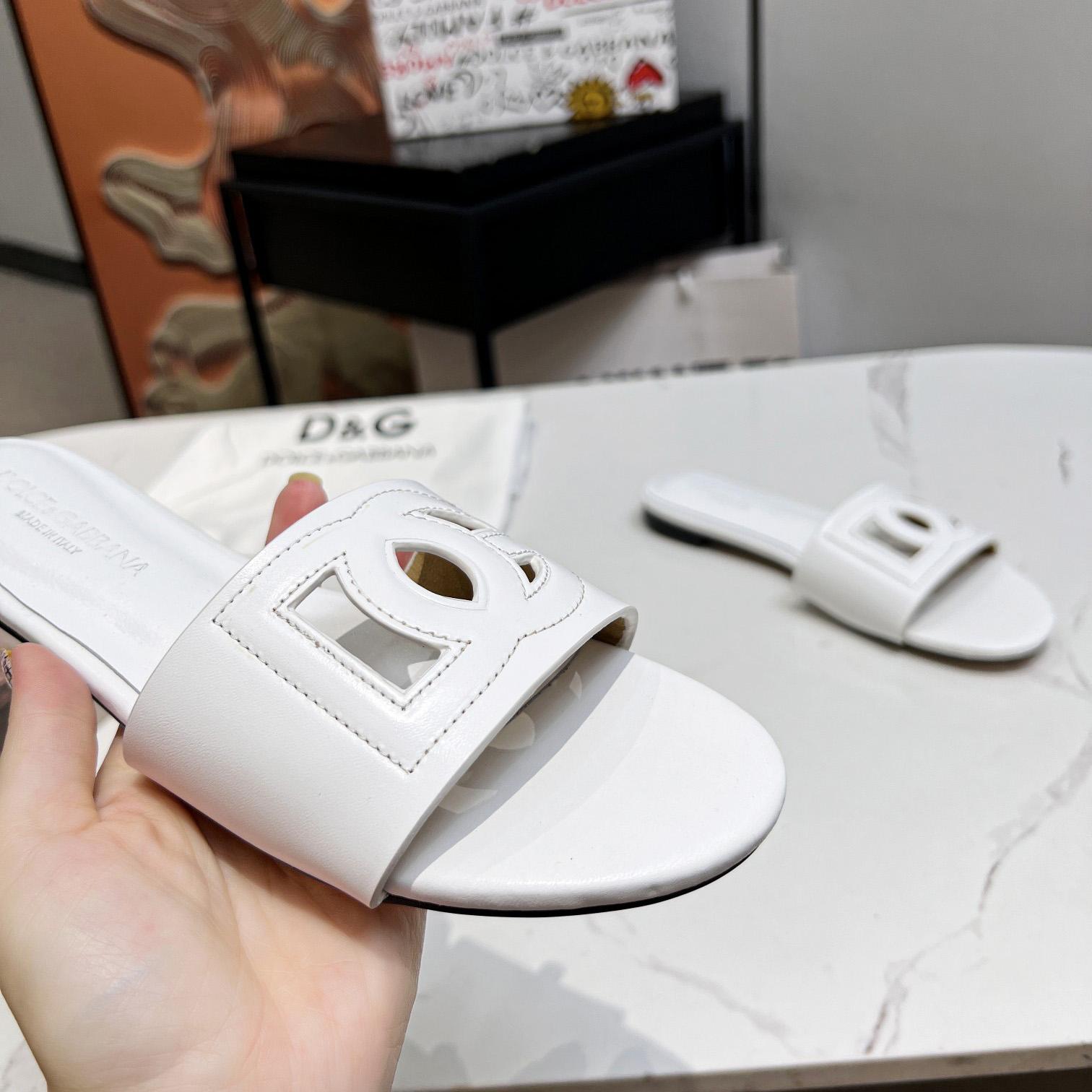 Dolce & Gabbana Calfskin Slides With DG Logo - EUR FASHION