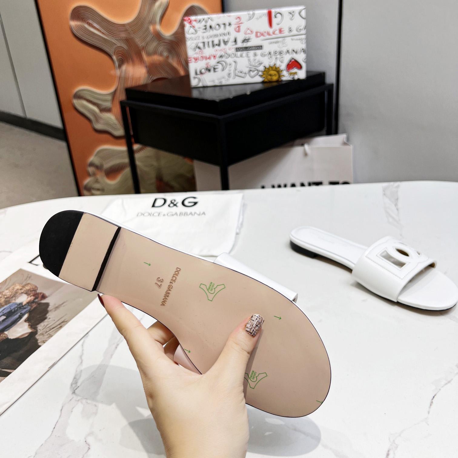 Dolce & Gabbana Calfskin Slides With DG Logo - EUR FASHION
