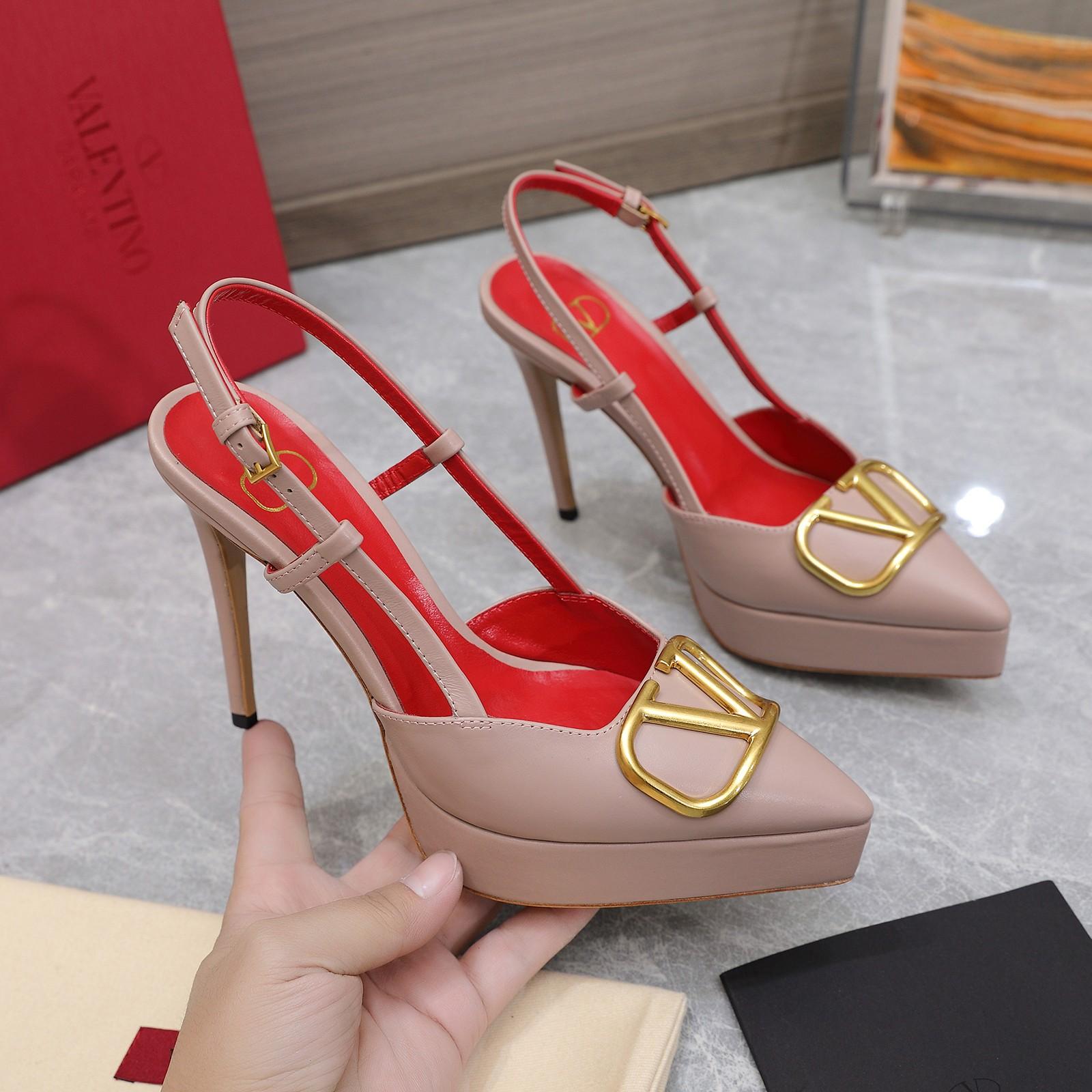 Valenti  VLogo Signature Calfskin Slingback Platform Pump - EUR FASHION