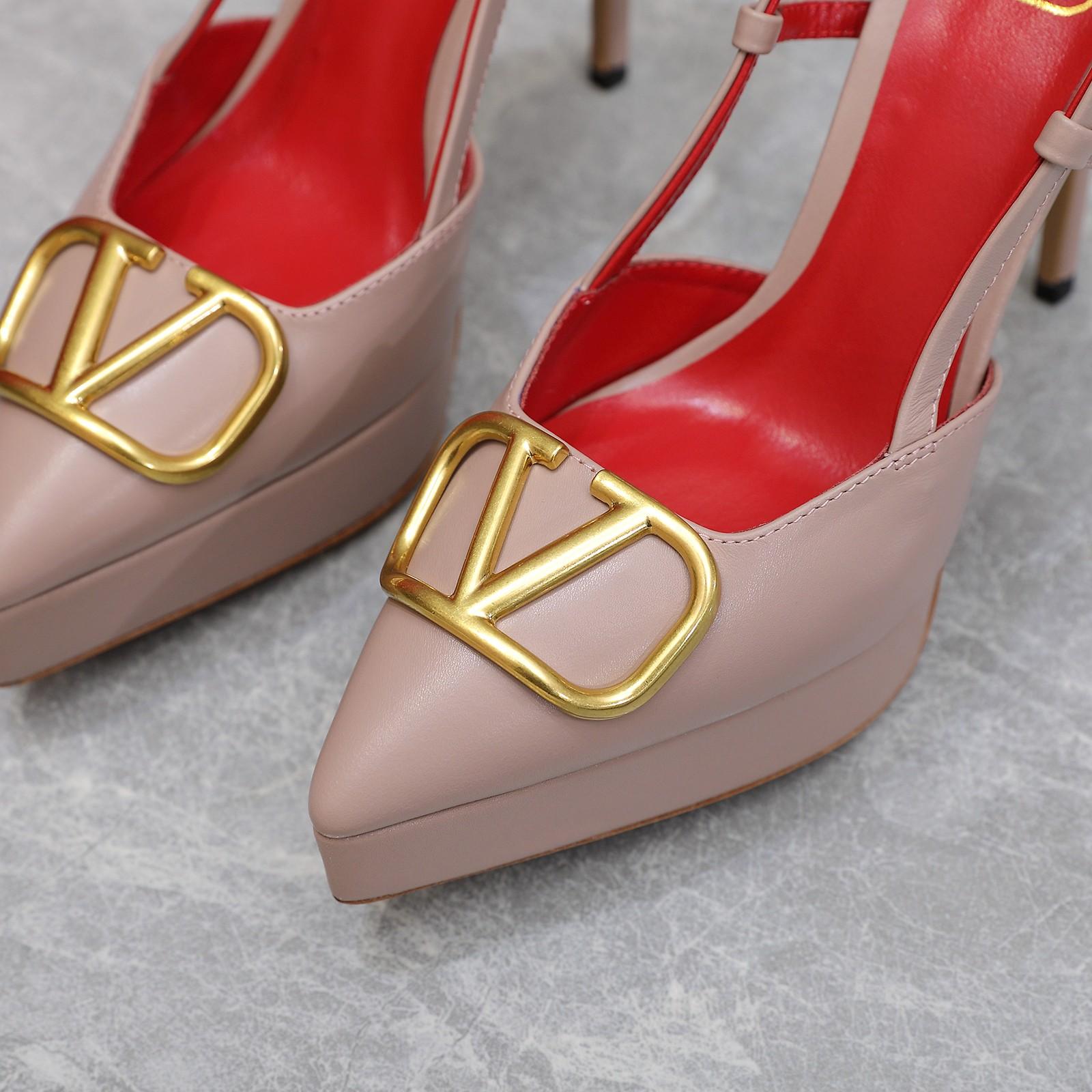 Valenti  VLogo Signature Calfskin Slingback Platform Pump - EUR FASHION