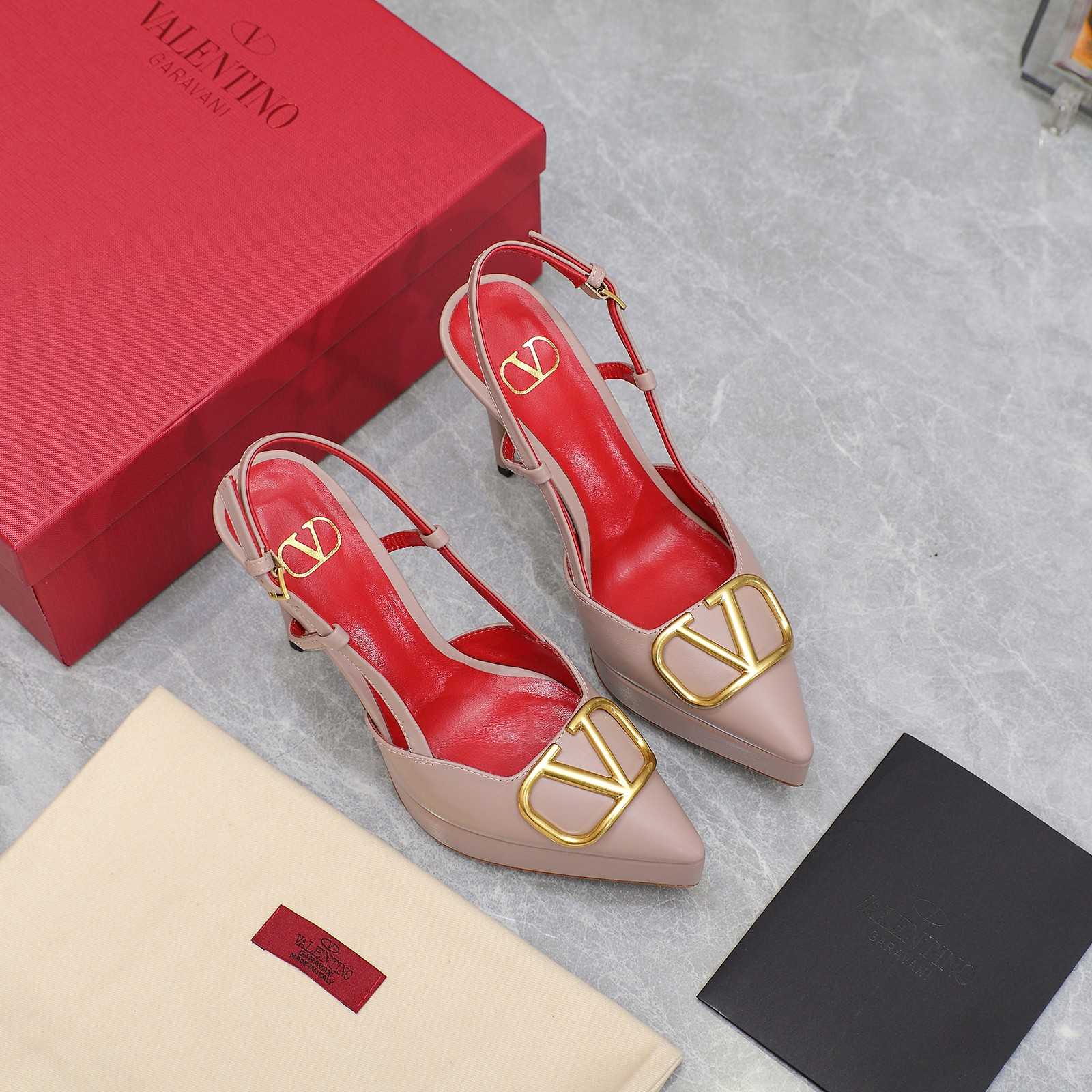 Valenti  VLogo Signature Calfskin Slingback Platform Pump - EUR FASHION