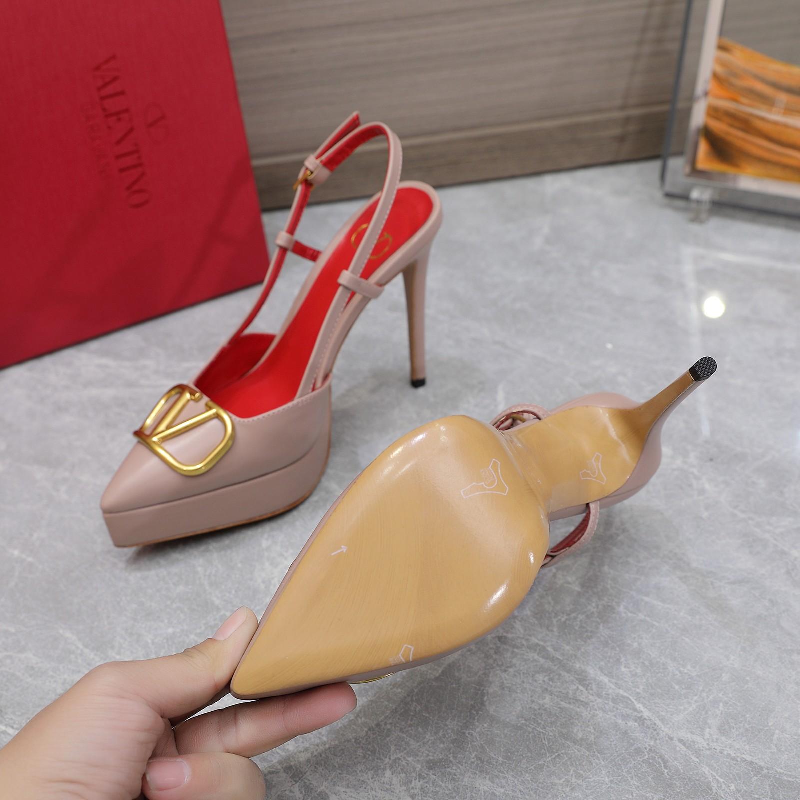 Valenti  VLogo Signature Calfskin Slingback Platform Pump - EUR FASHION