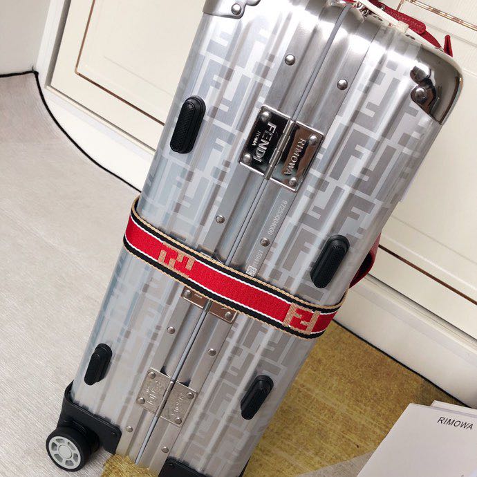 Fendi Luggage - EUR FASHION