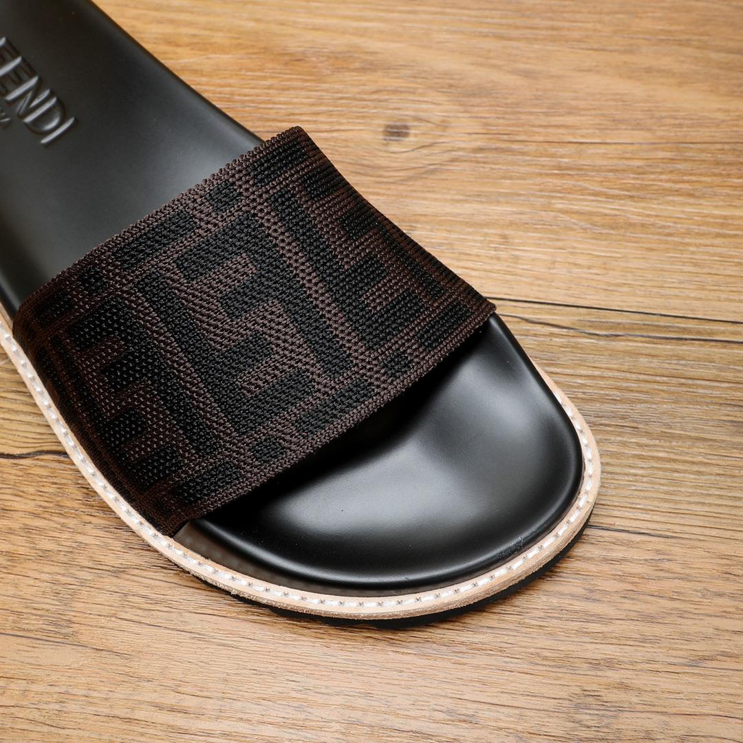 Fendi FF Logo Slides - EUR FASHION