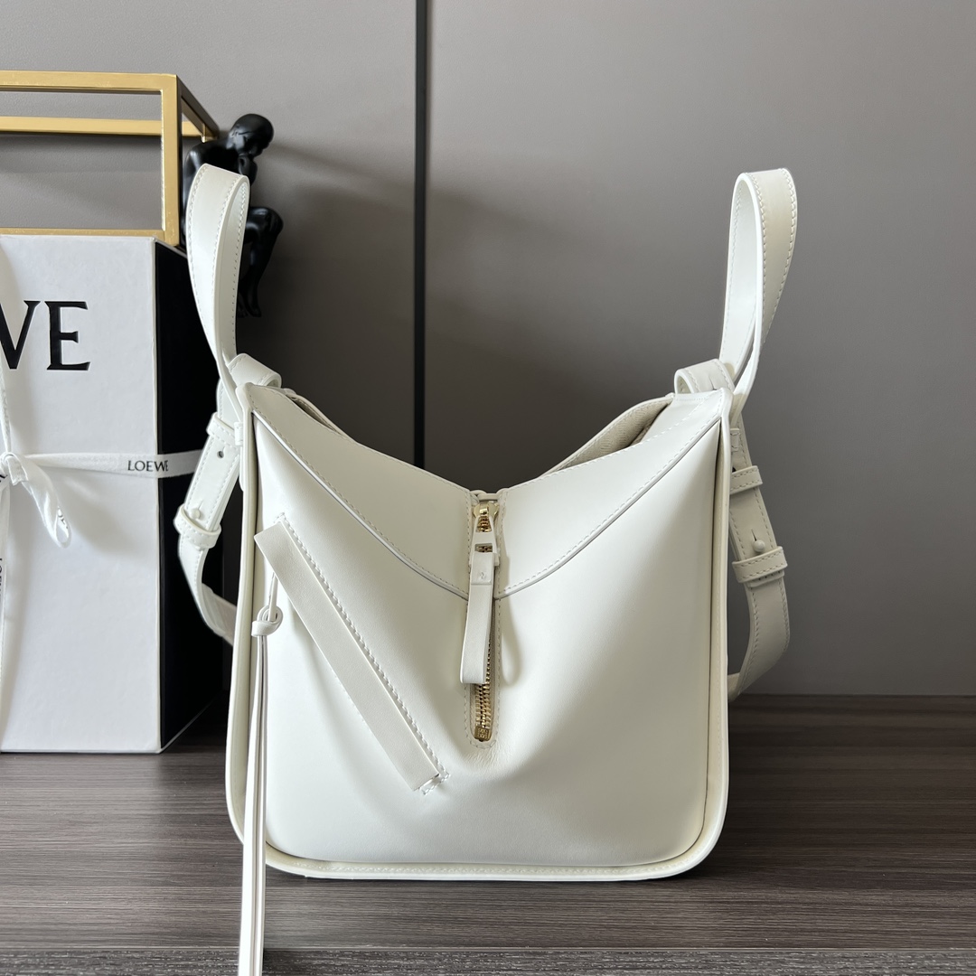 Loewe Compact Hammock In Satin Calfskin - EUR FASHION