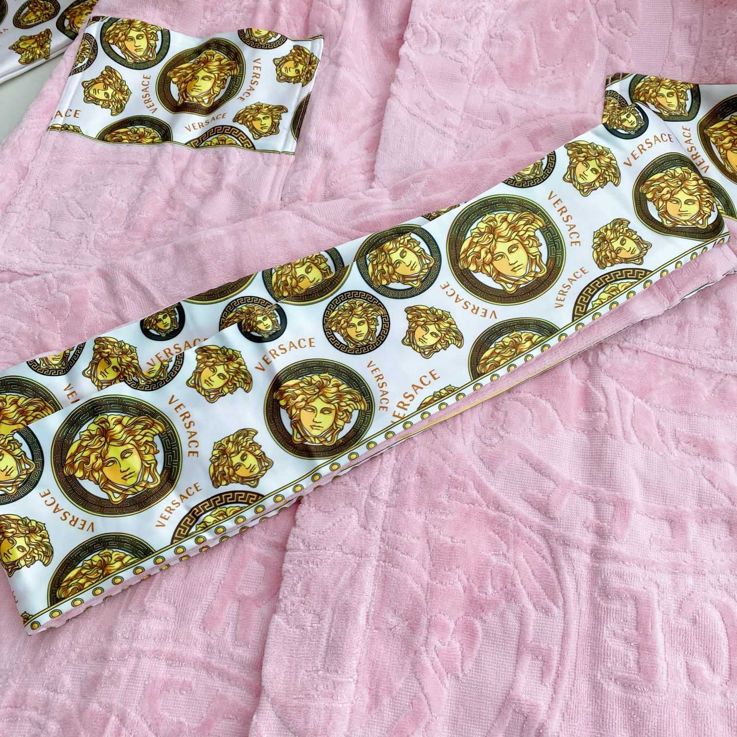 Versace Medusa Amplified Bathrobe(Uniform size) - EUR FASHION