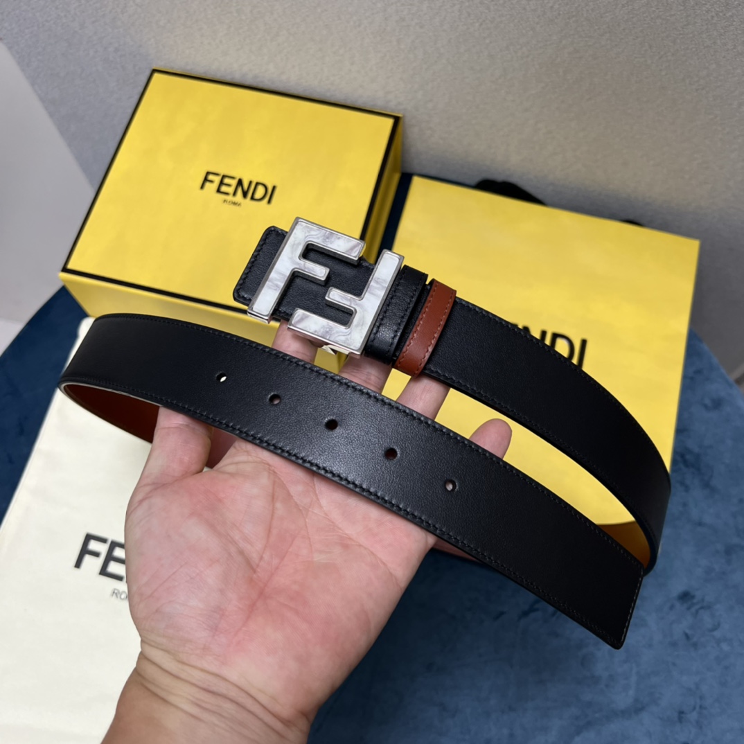 Fendi Bespoke Belt - EUR FASHION