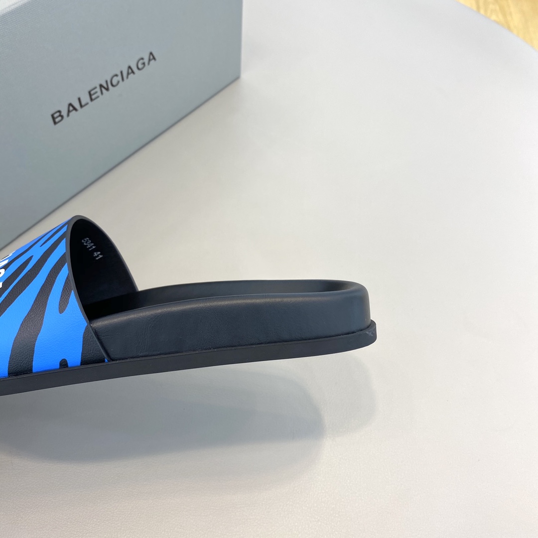 Balenciaga Pool Slide Sandal  - EUR FASHION