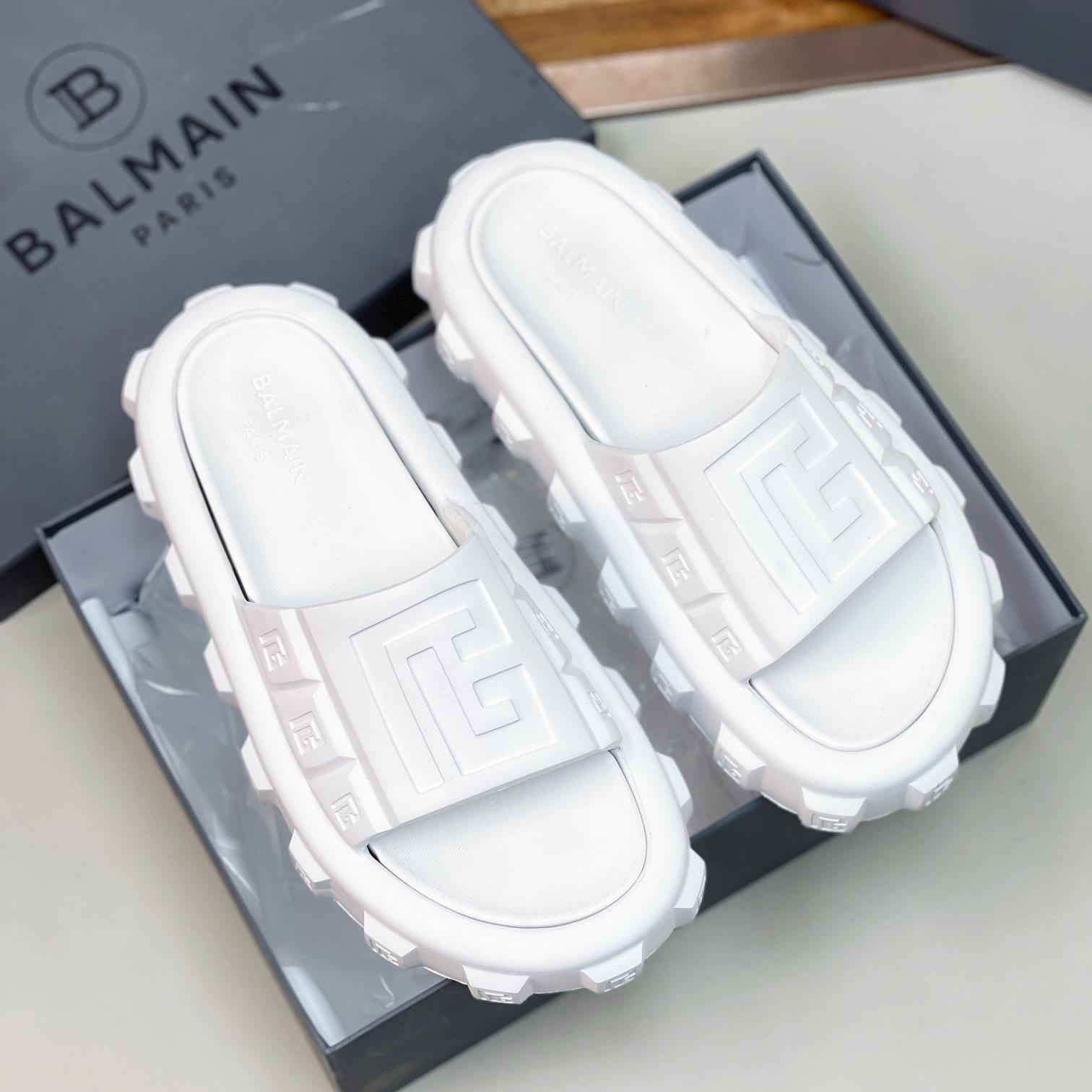 Balmain Ari Flat Mules - EUR FASHION